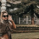 Zamsz nie tylko na jesień: 9 sposobów, by nosić te dodatki przez cały rok